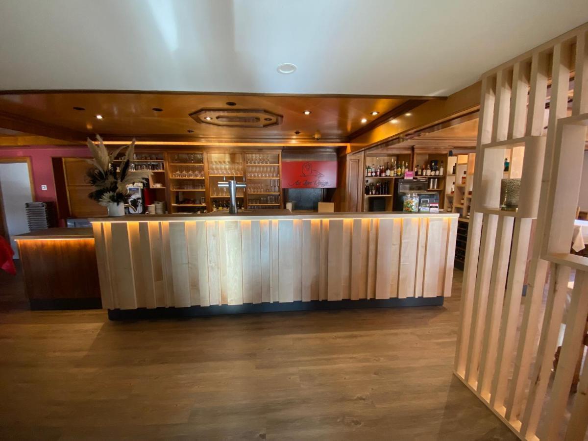 Logis Hotel Restaurant Au Lion Rouge Bartenheim Exterior foto